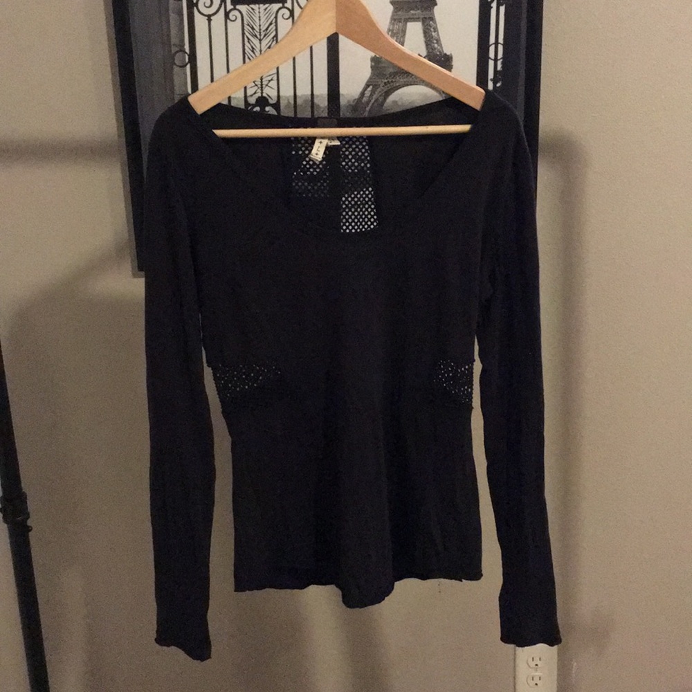 Long sleeve light weight T-shirt